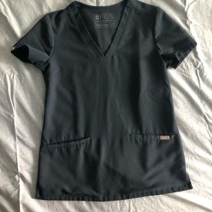 Dark Harbor Figs Scrubs Casma 3-Pocket Top